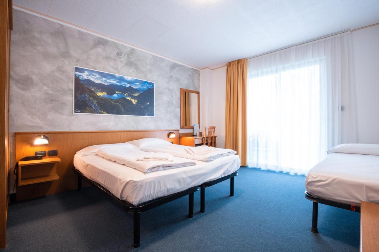 Panoramic Hotel San Carlo Ledro Molina di Ledro Quarto foto